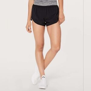 Lululemon Back In Action Short (2.5")Black